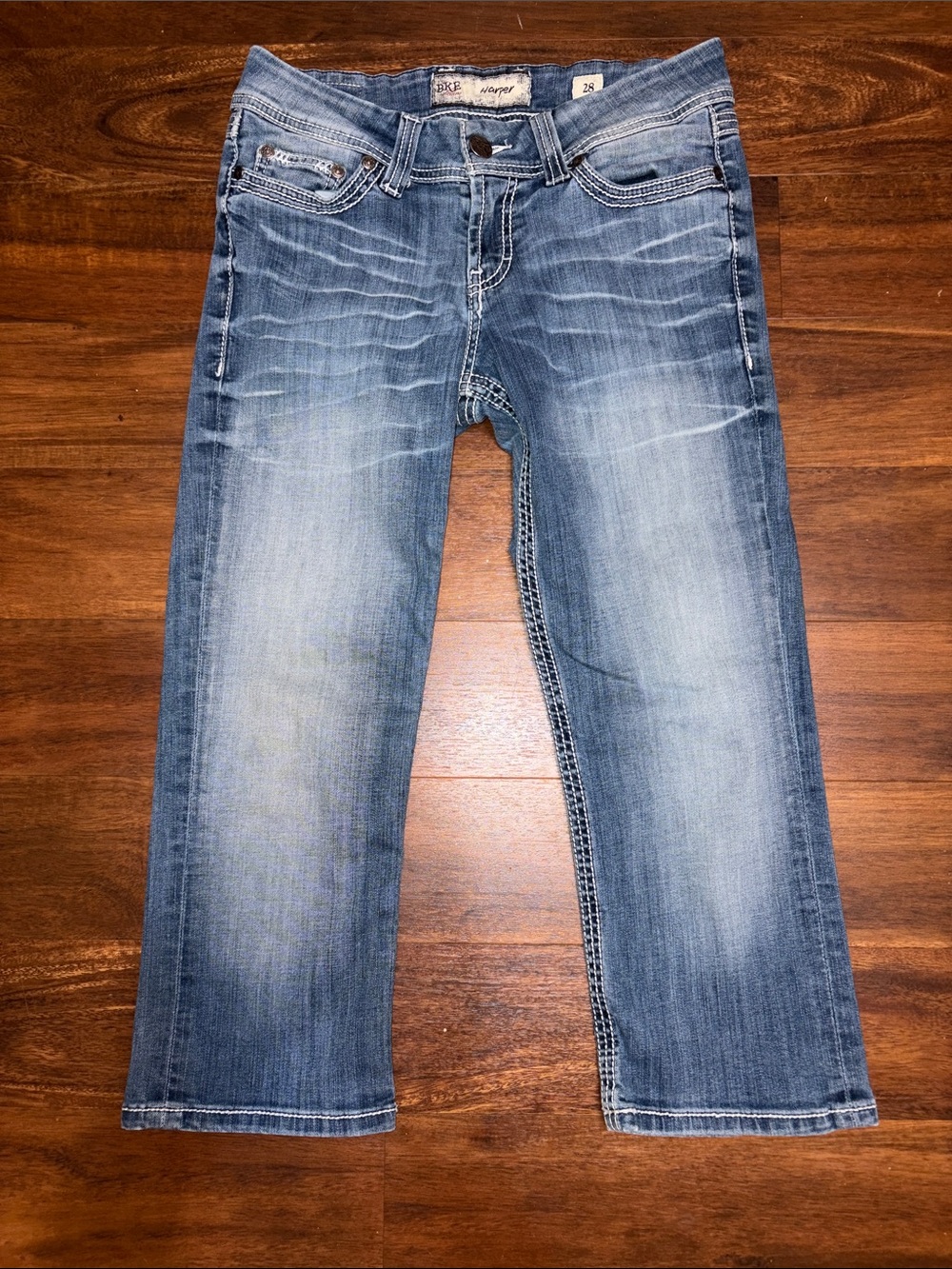 BKE Women's 28 Harper Capri Blue Jean Capris  21" Inseam